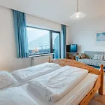 Apartment St- Georg-5 By Interhome *