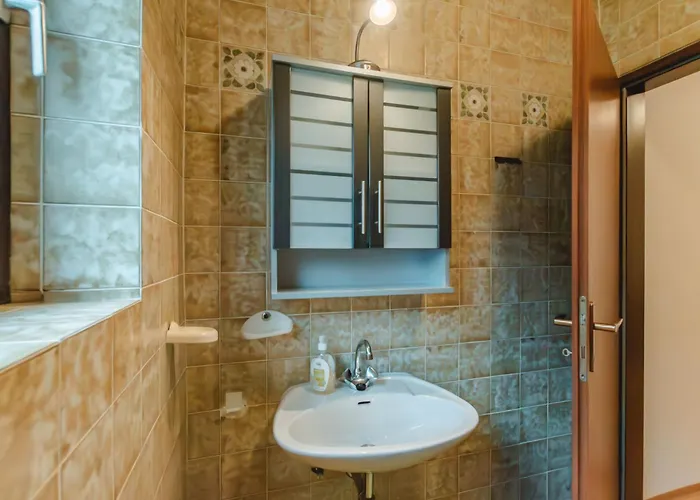 Apartment St- Georg-5 By Interhome *